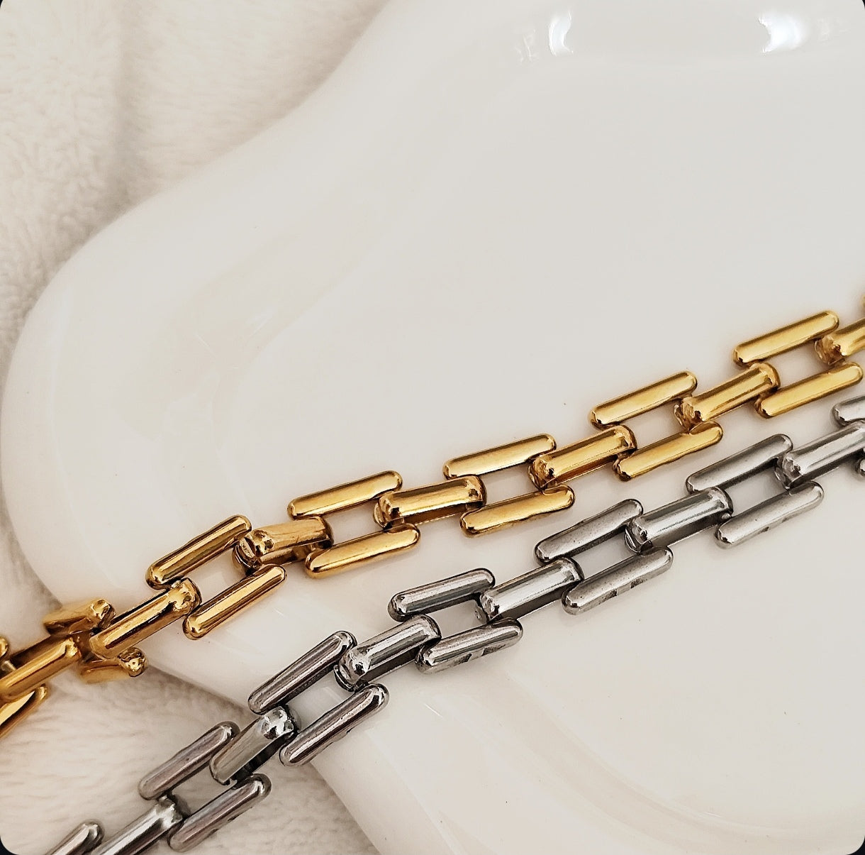 Bracelet doré chaîne panter