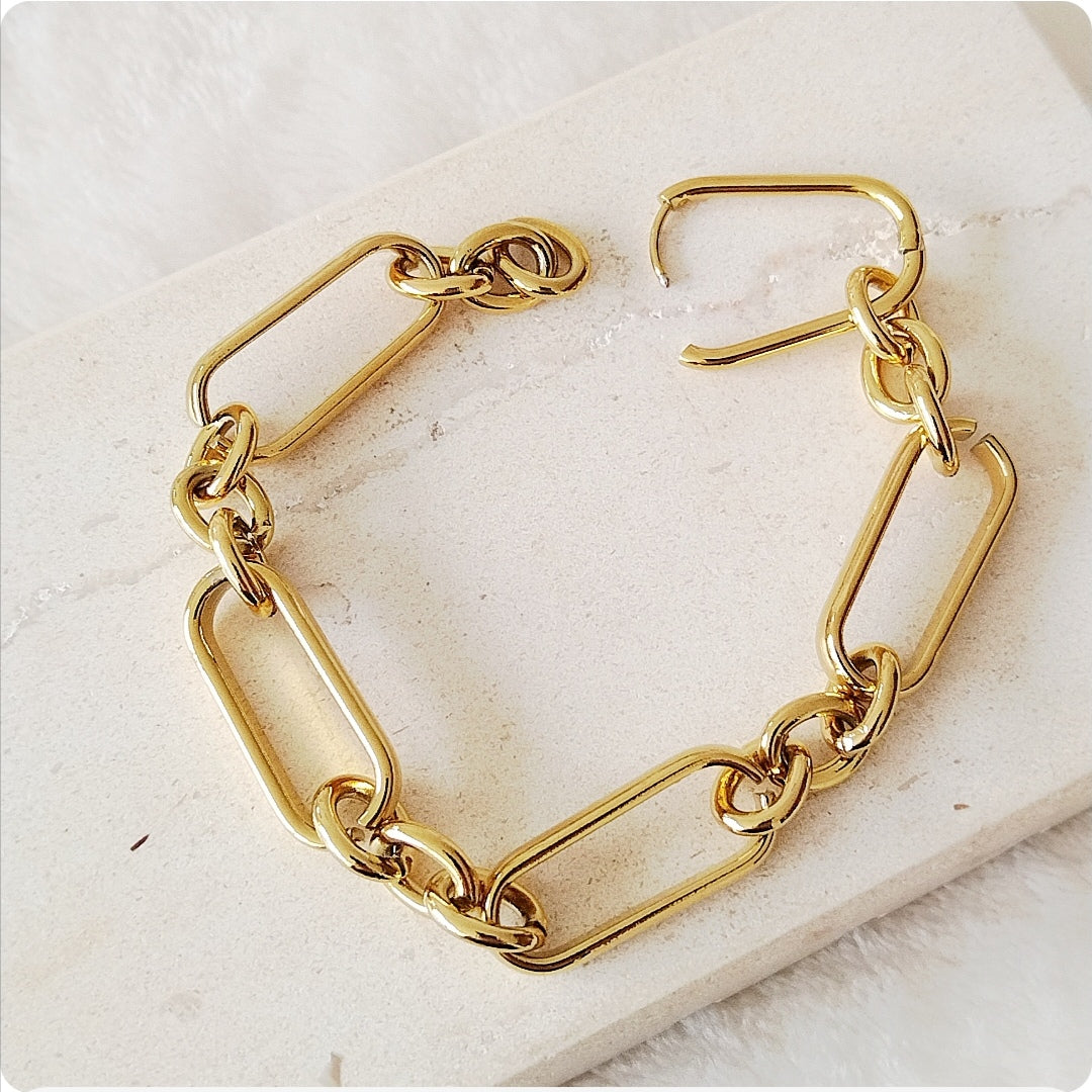 Bracelet doré chaîne alternée