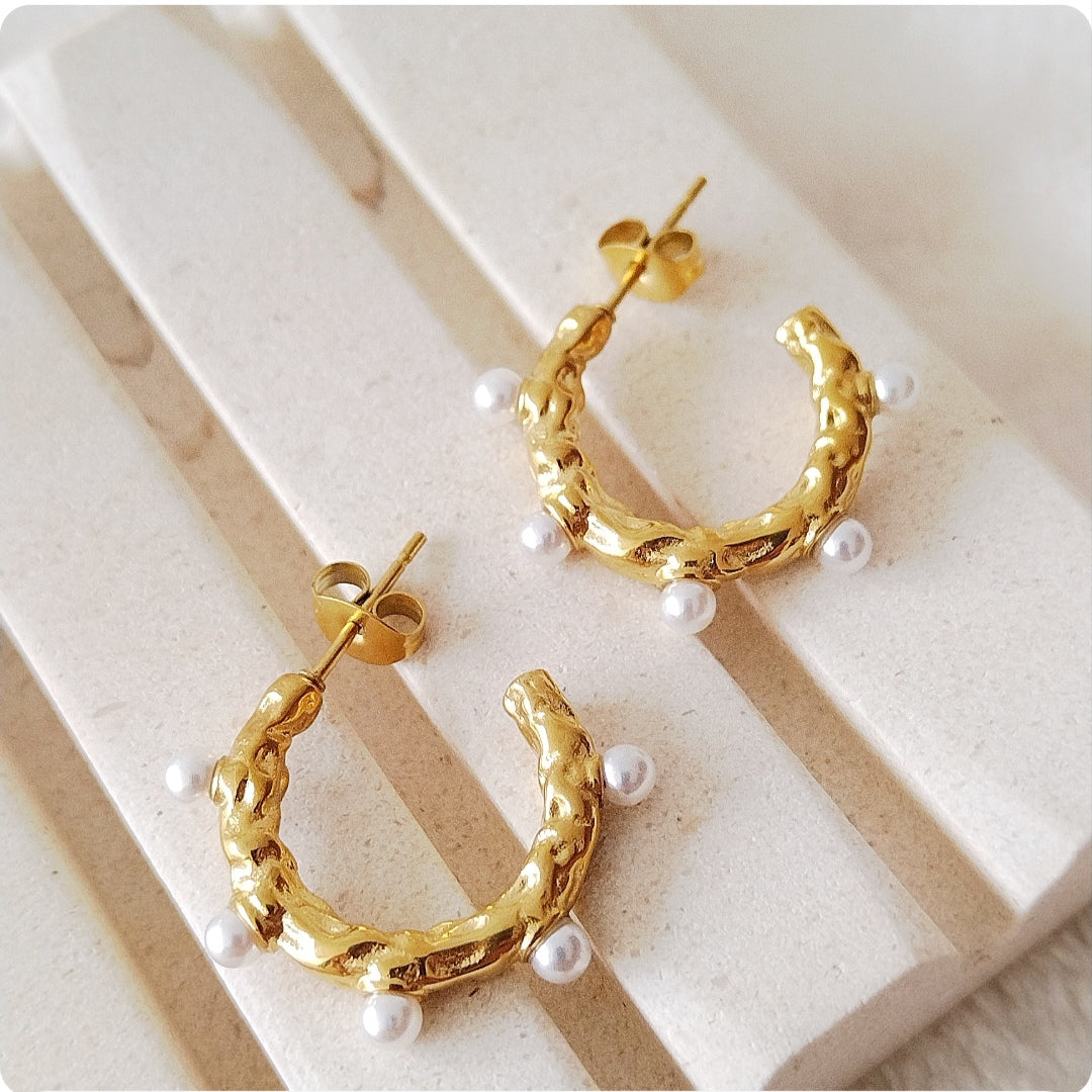 Boucles d'oreilles créoles et perles