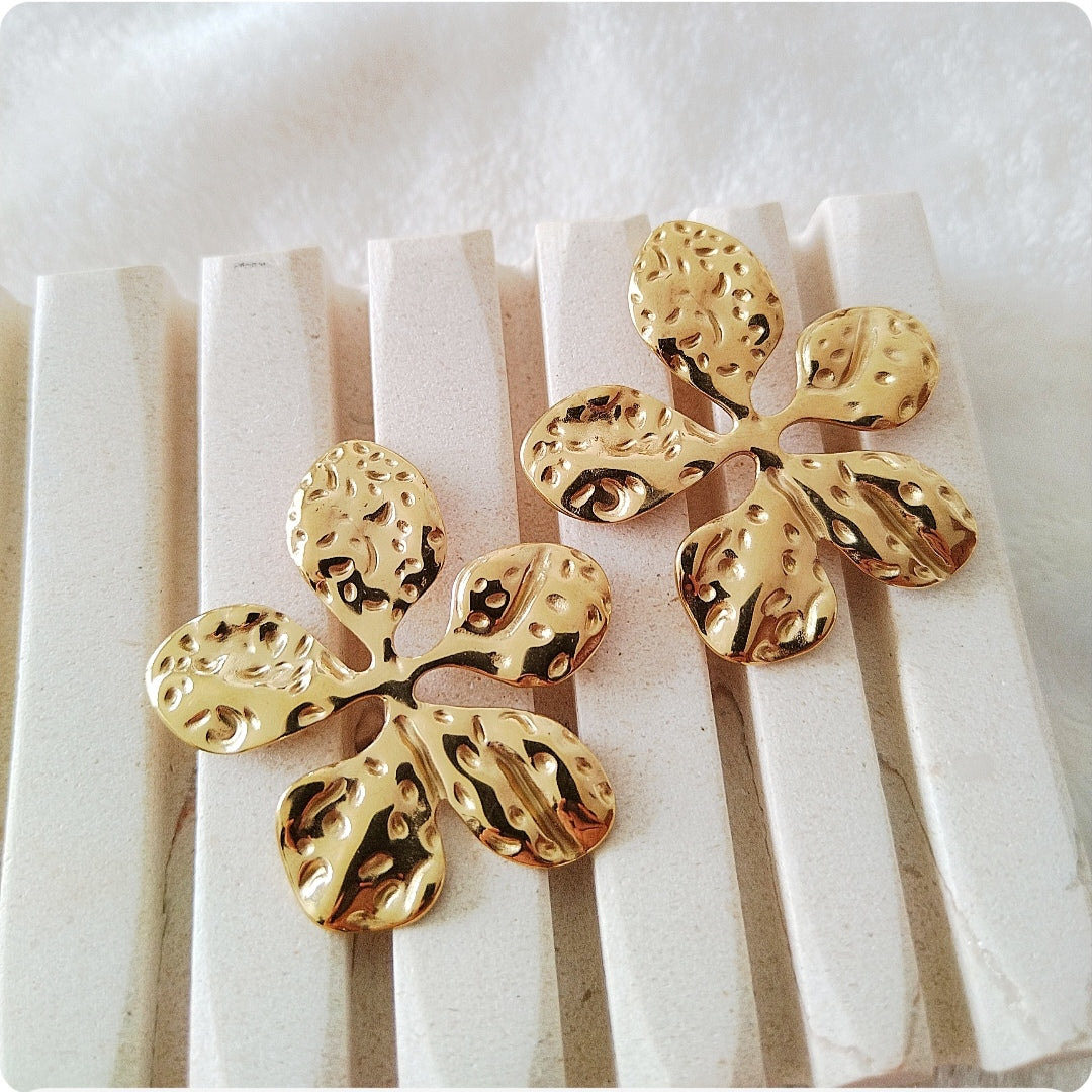Boucles d'oreilles Fleurs texturés
