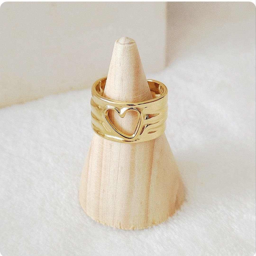 Bague cœur transpercé