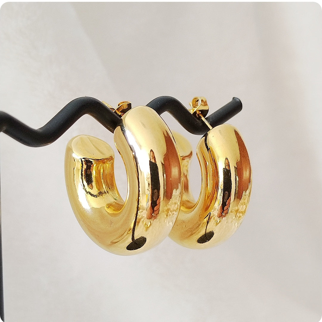 Boucles d'oreilles créoles épais et lisses