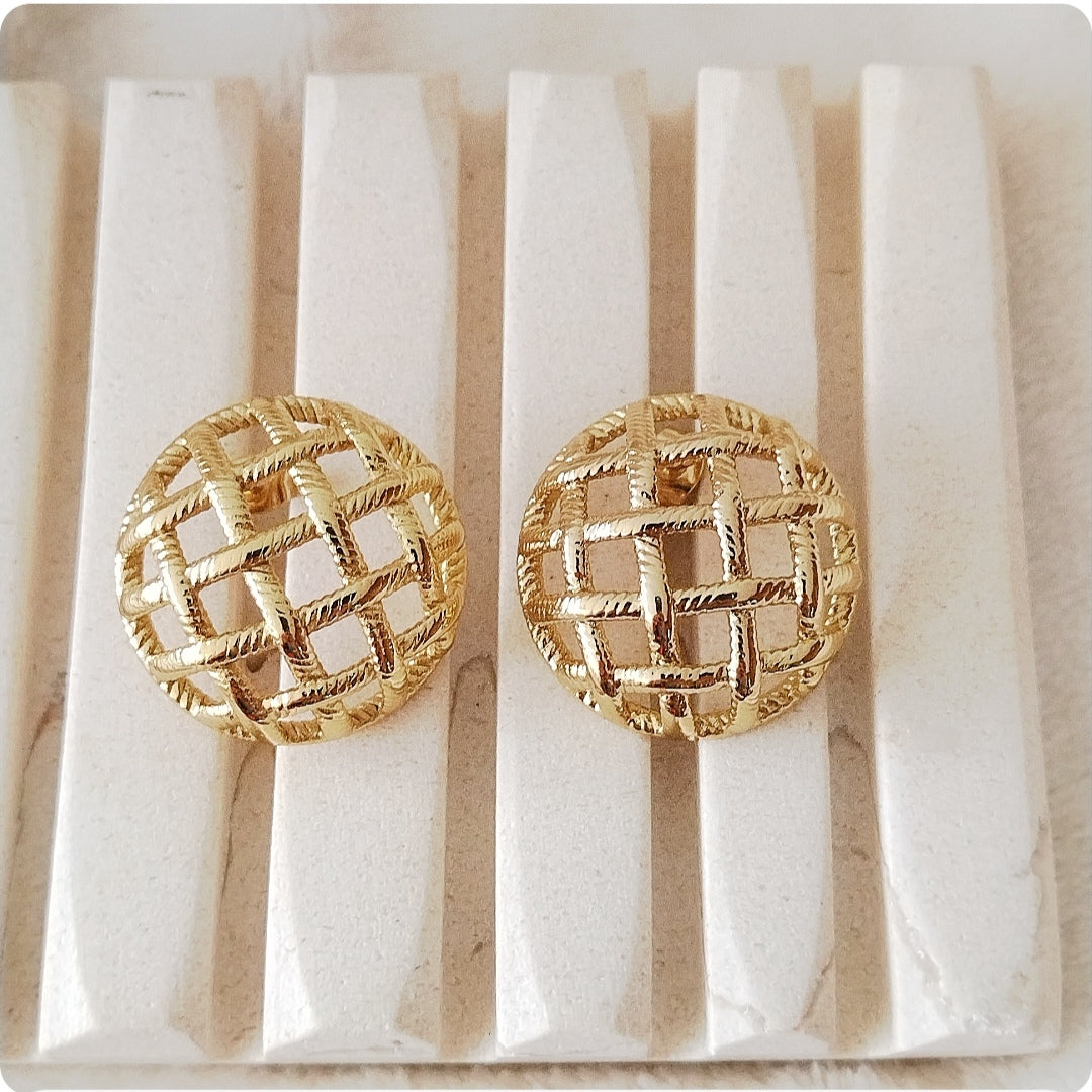 Boucles d'oreilles rond effet panier