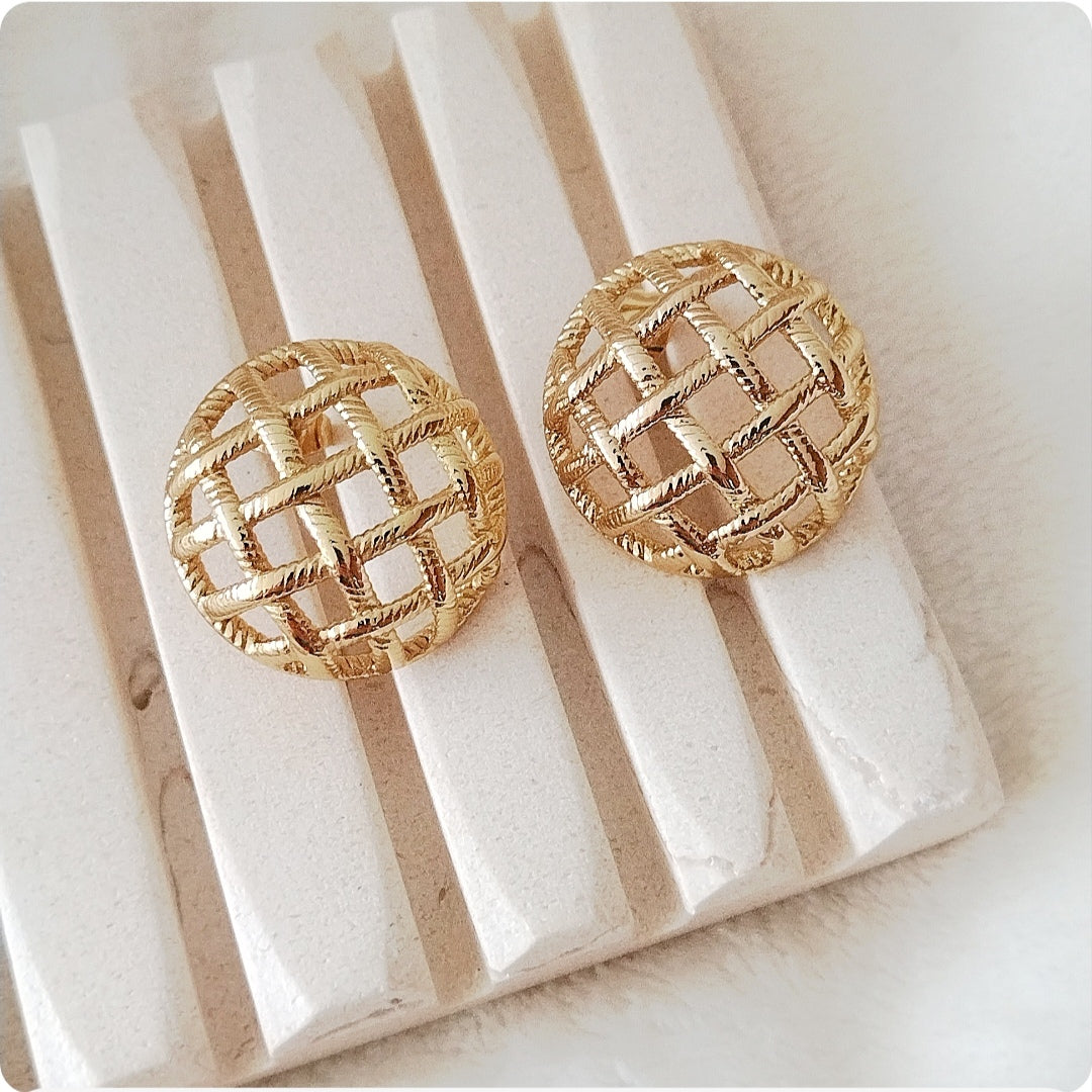 Boucles d'oreilles rond effet panier