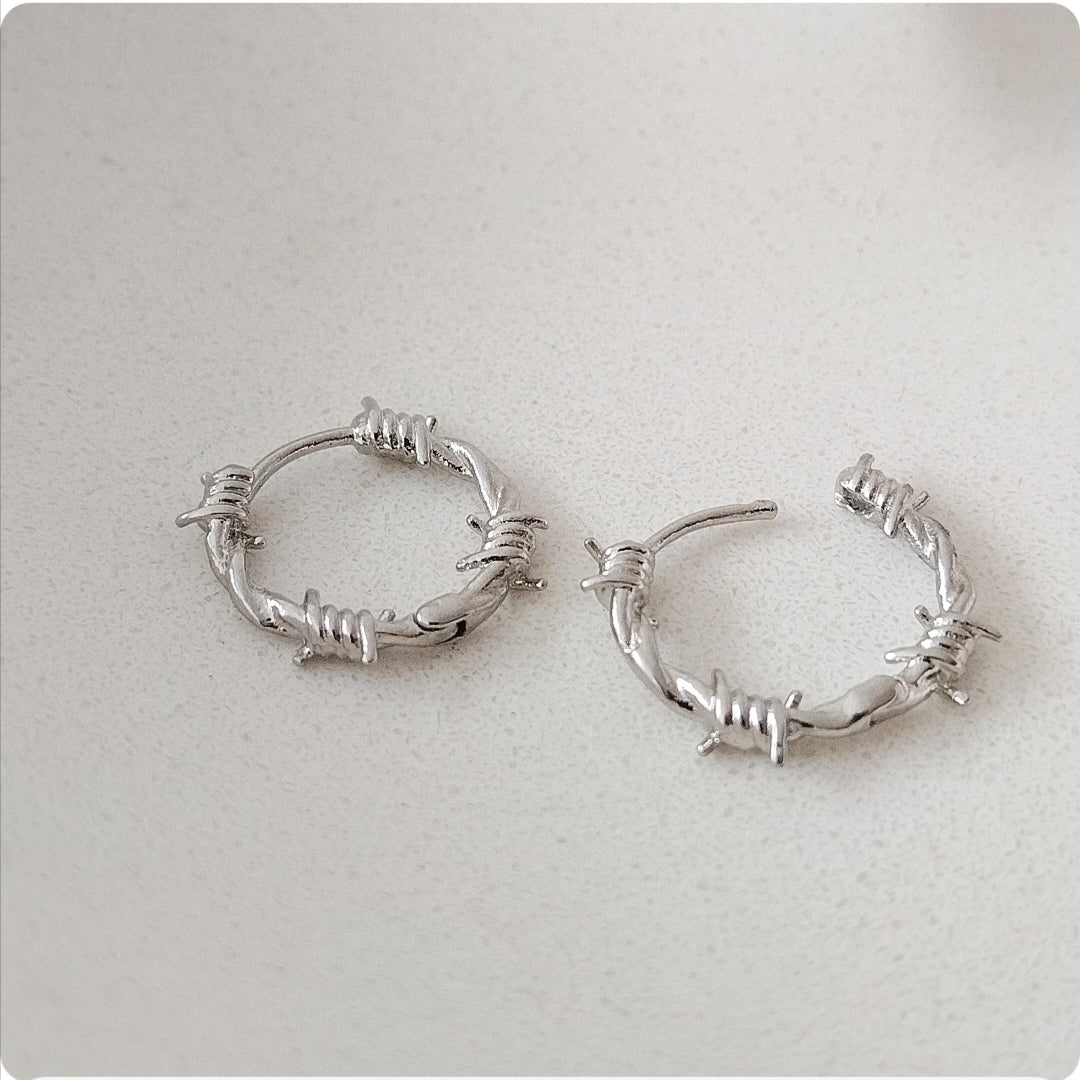 Boucles d'oreilles fil de fer barbelé