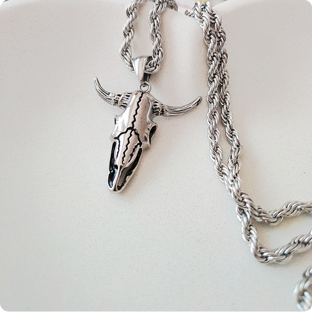 Collier crâne toro