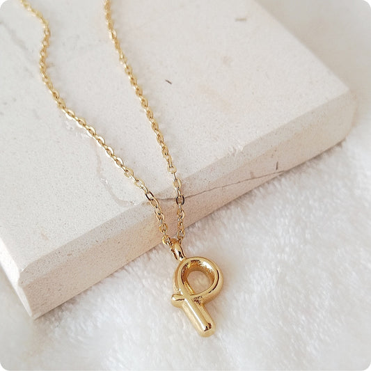Collier avec  Lettre
