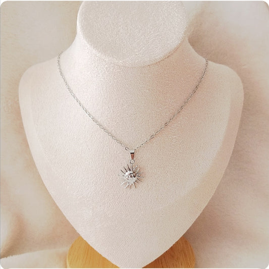 Collier visage soleil