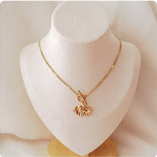 Collier  feuille ginseng