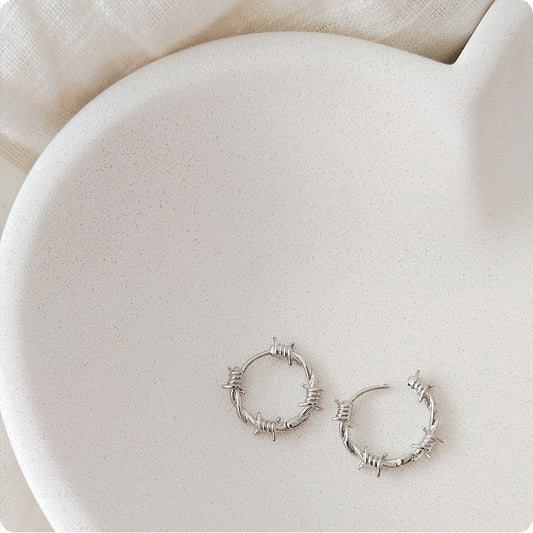 Boucles d'oreilles fil de fer barbelé
