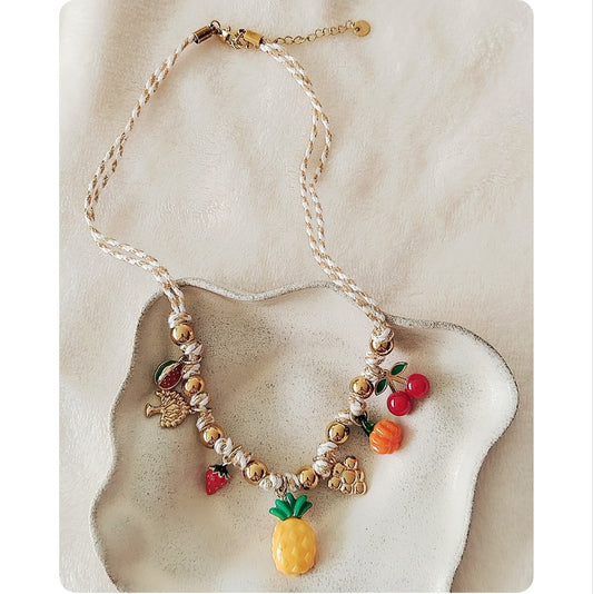 Collier de fruits